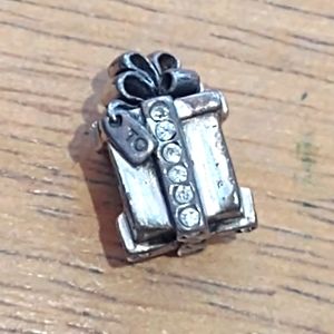 Piercing pagoda Sterling silver gift wrap present with rhinestones bead charm